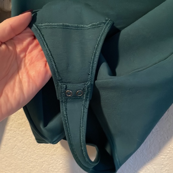 NWOT Abercrombie Long Sleeve Ponte Square Neck Bodysuit - Picture 5 of 8